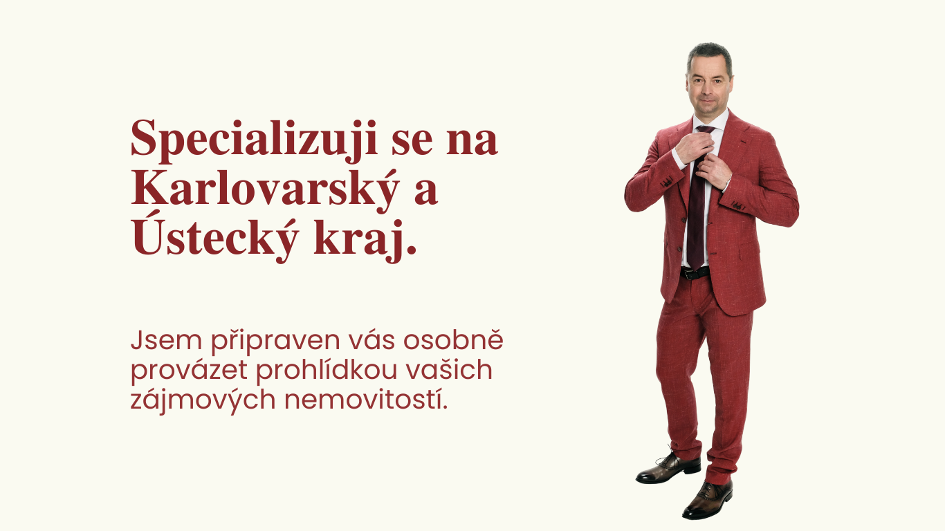 Realitní specialista v elegantním červeném obleku při profesionální prezentaci služeb v Karlovarském a Ústeckém kraji.